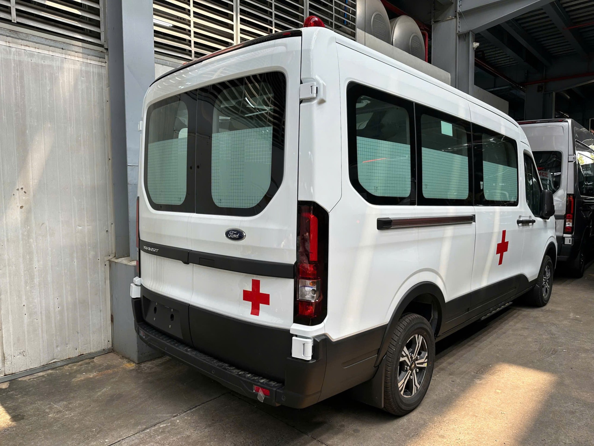 Ford Transit Cứu Thương